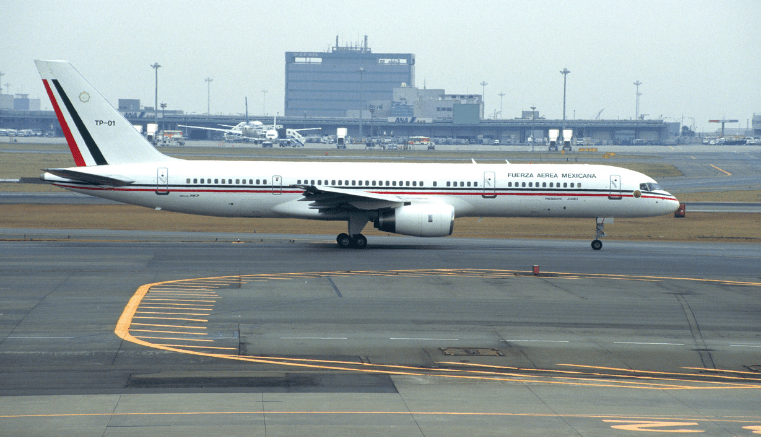 López Obrador cumple: Avión presidencial es puesto a la venta