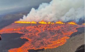 Nueva erupción del volcán en Islandia causa desalojo de turistas erupción del volcán en Islandia